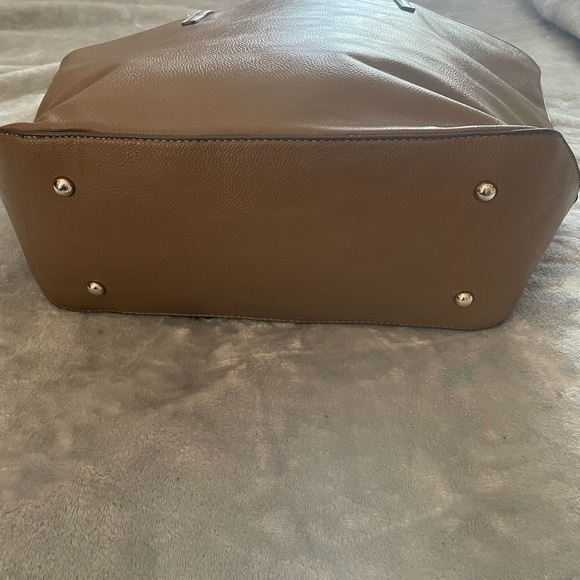 Nine West Tan Large “It Girl” Tote with attached coin purse - Picture 5 of 7